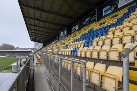 بعد هزيمة مذلة.. اعتذار غريب للجماهير